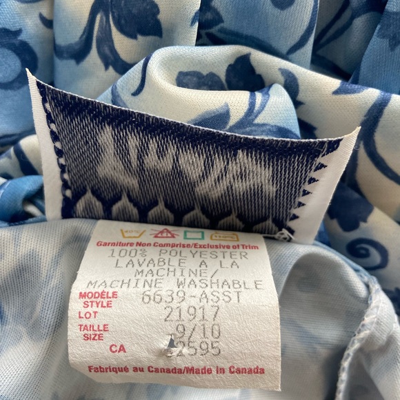 Blue and white floral sundress - Picture 5 of 9